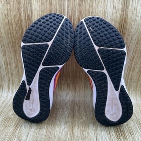 Nike ZoomX Vomero 17 Women's Size 7 Hyper Violet Black Athletic Shoes Sneakers - Picture 8 of 10